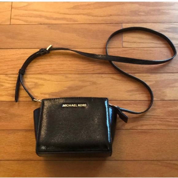Michael Kors Handbags - Michael Kors Selma Patent Leather Mini Crossbody